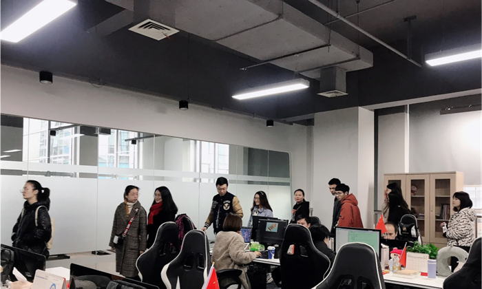 我院赴實習基地開展醫(yī)藥軟件中期檢查與見習交流，深化成都軟件開發(fā)實踐合作